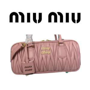 MIU MIU 아르카디 마테라쎄 가죽 라지 백