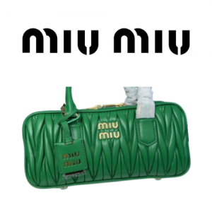 MIU MIU 아르카디 마테라쎄 가죽 라지 백