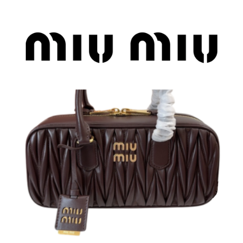 MIU MIU 아르카디 마테라쎄 가죽 라지 백