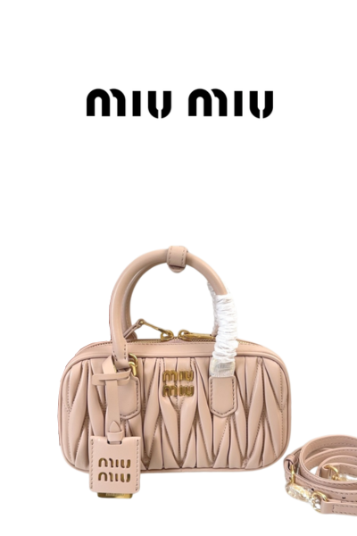 아르카디 마테라쎄 가죽 미니 백
