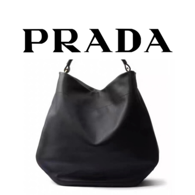 PRADA 라지 가죽 숄더백