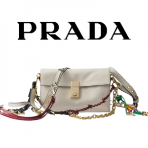 PRADA 참 소프트 사운드 가죽 스몰 숄더백