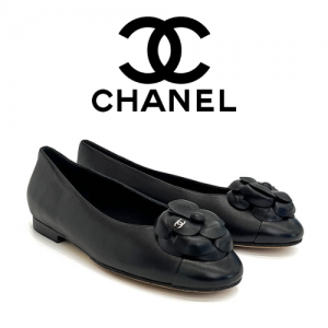 CHANEL 24 뉴 카멜리아 플랫 발레 슈즈