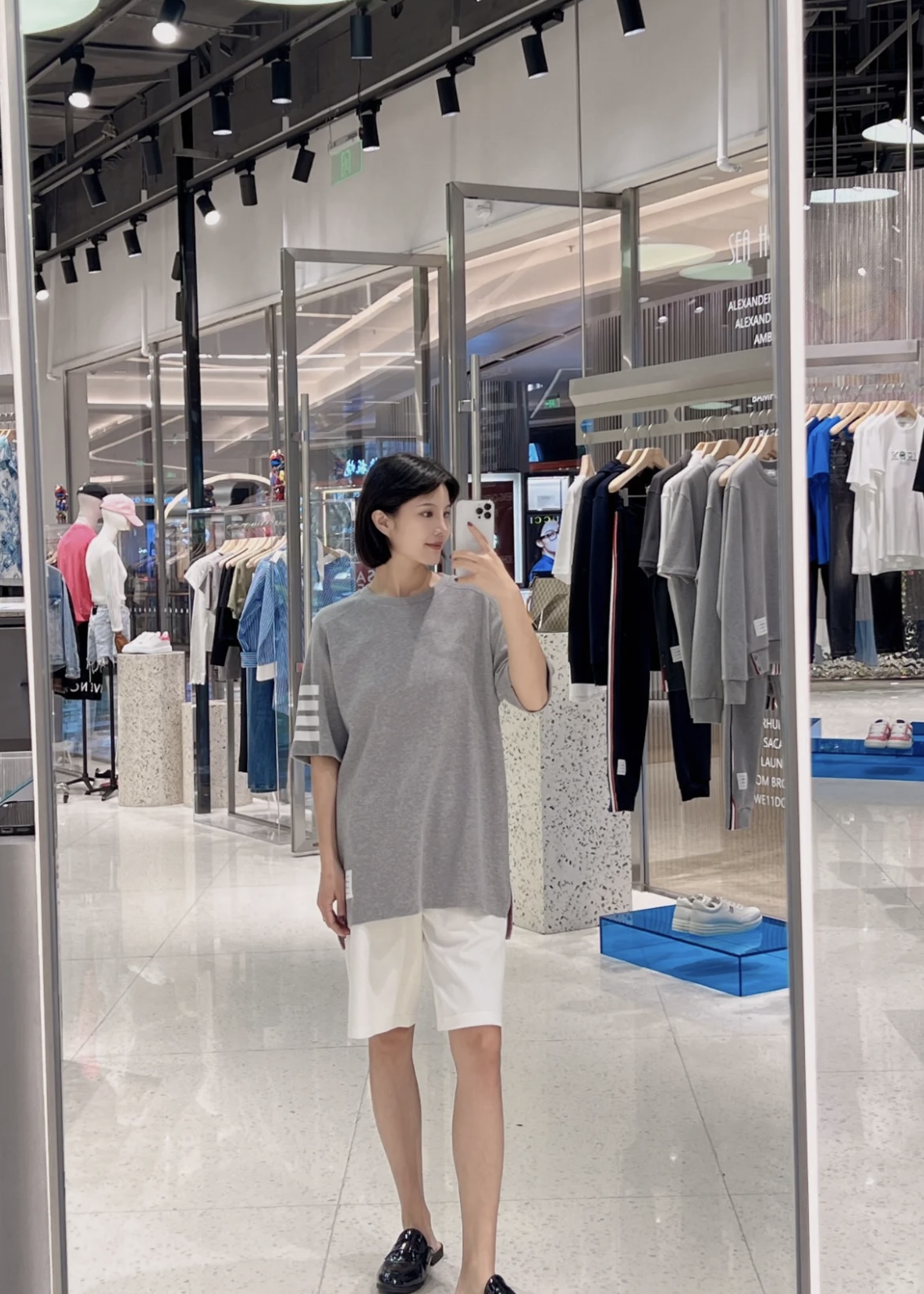 [남여공용] THOM BROWNE 4bar 코튼 쇼트 슬리브 티셔츠