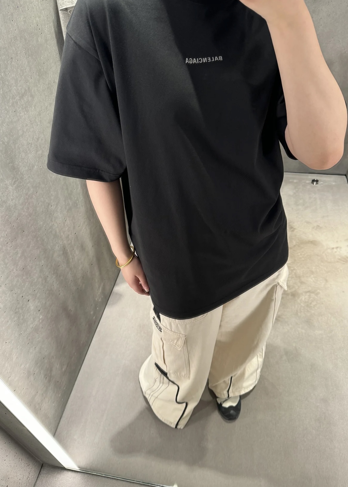 [남녀공용] Balenciaga 3M 모노그램 리플렉티브 오버핏 티셔츠 쇼츠 슬리브