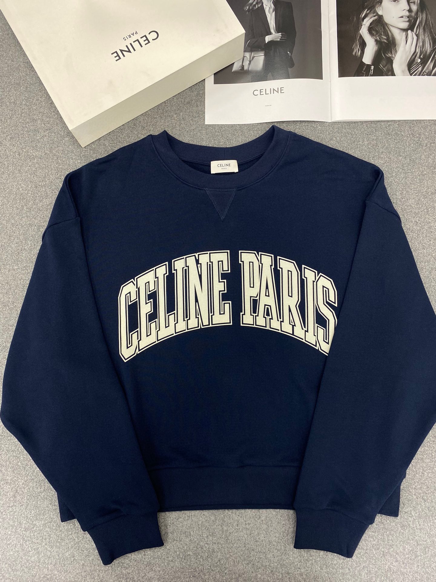 [남녀공용] CELINE 오버사이즈 코튼 스웨트셔츠
