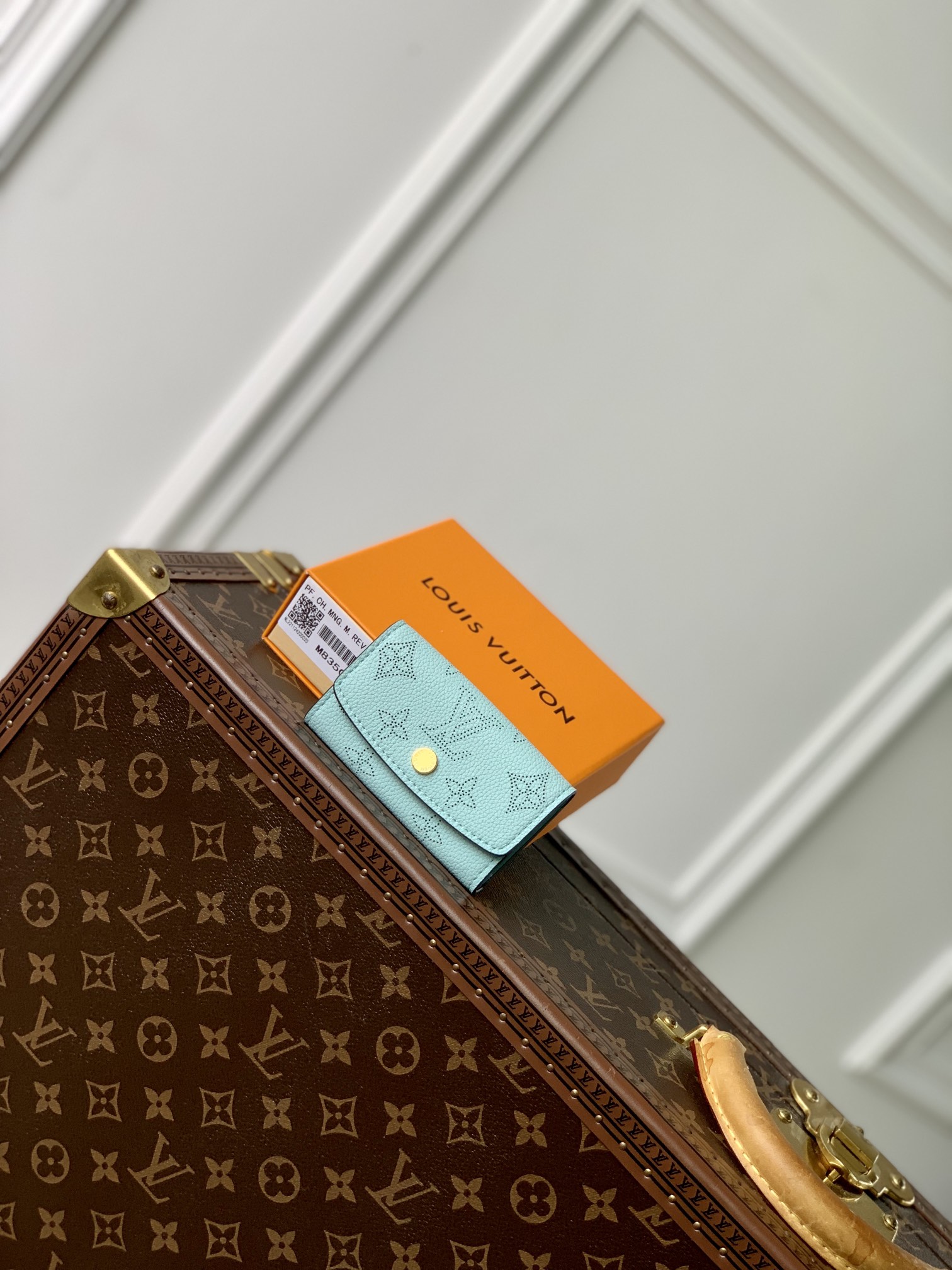 LOUIS VUITTON 플랩 키홀더