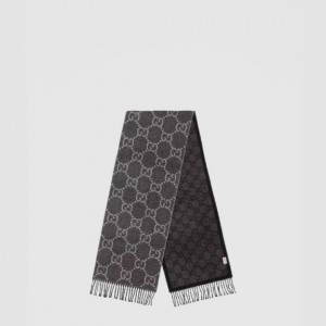 GUCCI_GG 자카드 니트 테슬 스카프_676610