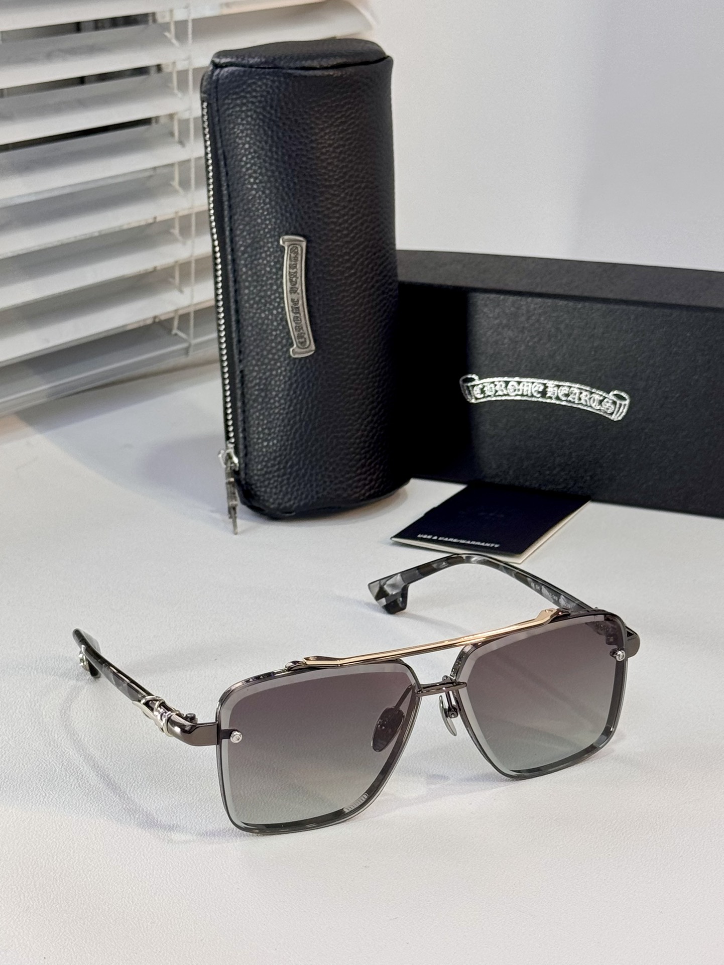 [4 COLOR] CHROME HEARTS_CH8239