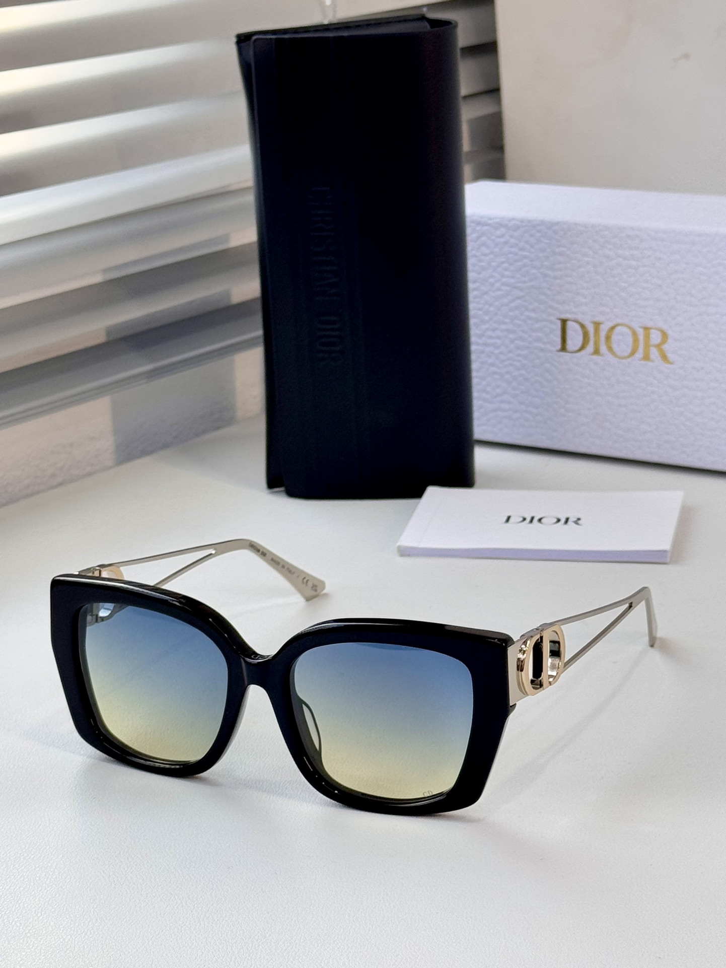 DIOR 30MONTAIGNE S13F