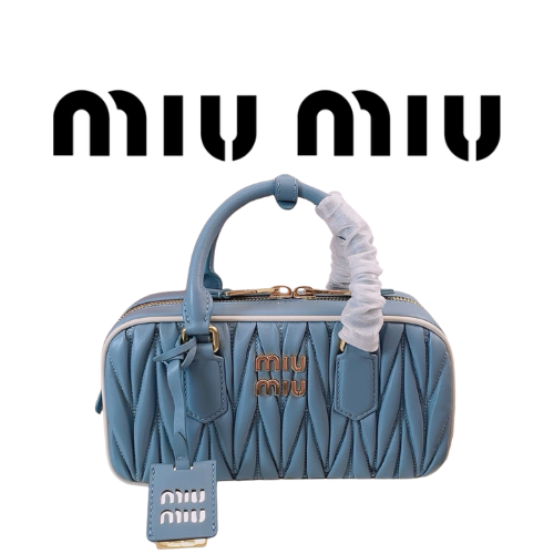 MIU MIU 아르카디 마테라쎄 가죽백