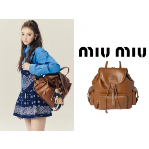 MIU MIU 가죽 백팩