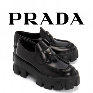 PRADA 모놀리스 브러쉬드 로퍼