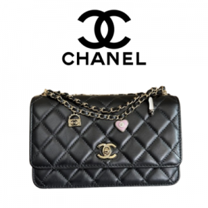 CHANEL 25P 팬던트 WOC 체인백