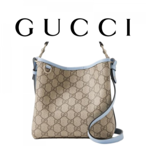 GUCCI GG 엠블럼 미디엄 버킷백