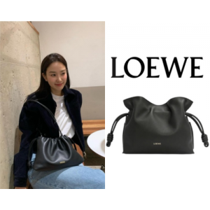 [장희령 PICK] LOEWE 미니 플라멩코 클러치